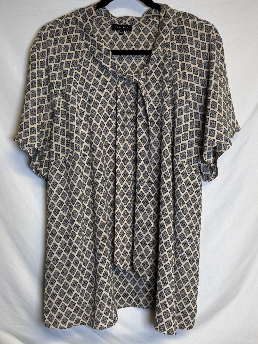 Pleione Black and Cream Short Sleeve Geometric Shirt